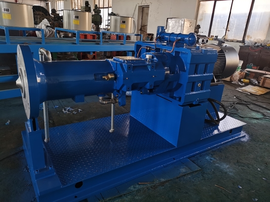 Αγορά 22Kw καυτό τροφοδοσία καουτσούκ Extruder Χρησιμοποιεί 120mm υψηλής αντοχής αντίσταση στην φθορά βίδα online manufacture