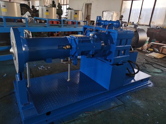 Καλή τιμή 22Kw καυτό τροφοδοσία καουτσούκ Extruder Χρησιμοποιεί 120mm υψηλής αντοχής αντίσταση στην φθορά βίδα σε απευθείας σύνδεση