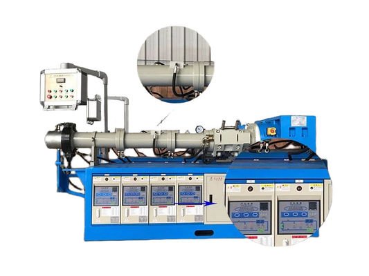 Καλή τιμή Μηχανή εκτόξευσης ελαστικών για την παραγωγή ελαστικών λωρίδων σε απευθείας σύνδεση