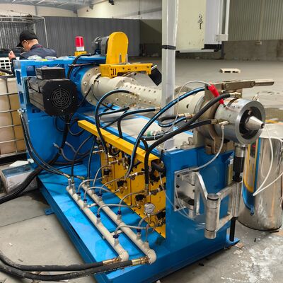 Καλή τιμή Τύπος 90 τύπου καουτσούκ extruder, ψυχρή τροφοδοσία, χαμηλή κατανάλωση ενέργειας, χωρίς ανησυχίες μετά την πώληση υπηρεσία. σε απευθείας σύνδεση
